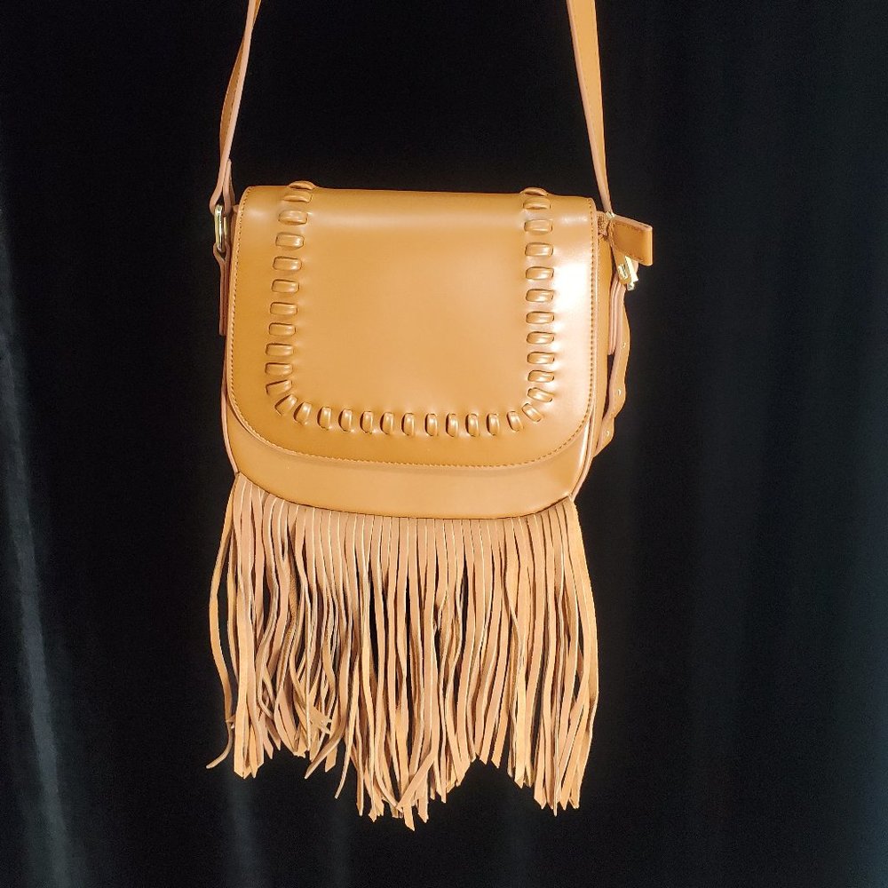 Summer & Rose Leather crossbody purse/bag with fringe and adjustable strap